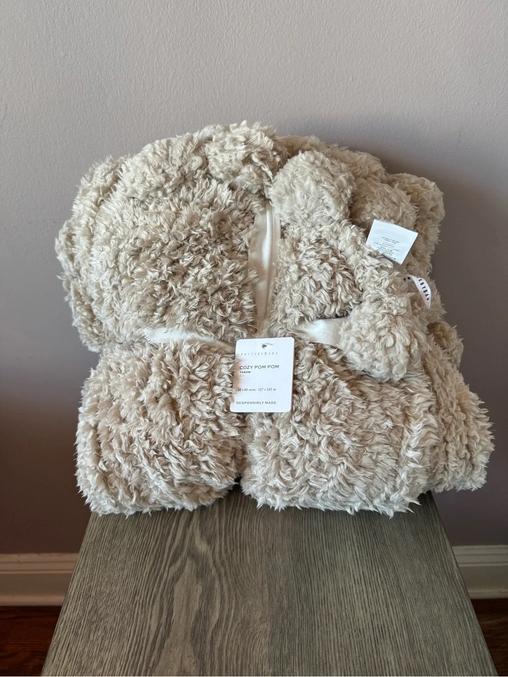 Pottery Barn NWT Cozy Pom Pom Sherpa Throw Blanket 50” x 60” in Natural